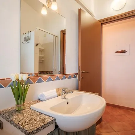 Apartment Panoramic View- Beautiful With Veranda, Wifi, Bbq